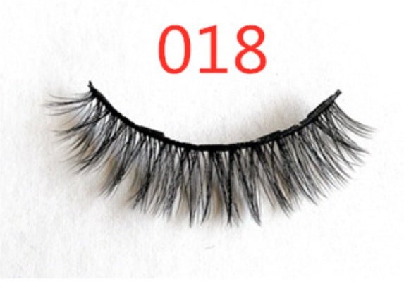 A Pair Of False Eyelashes With Magnets In Fashion - Urban Mart