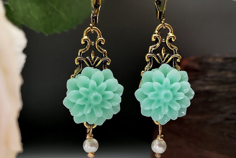 Rongyu Bohemian Fashion Chalcedony Flower Pearl Earrings - Urban Mart